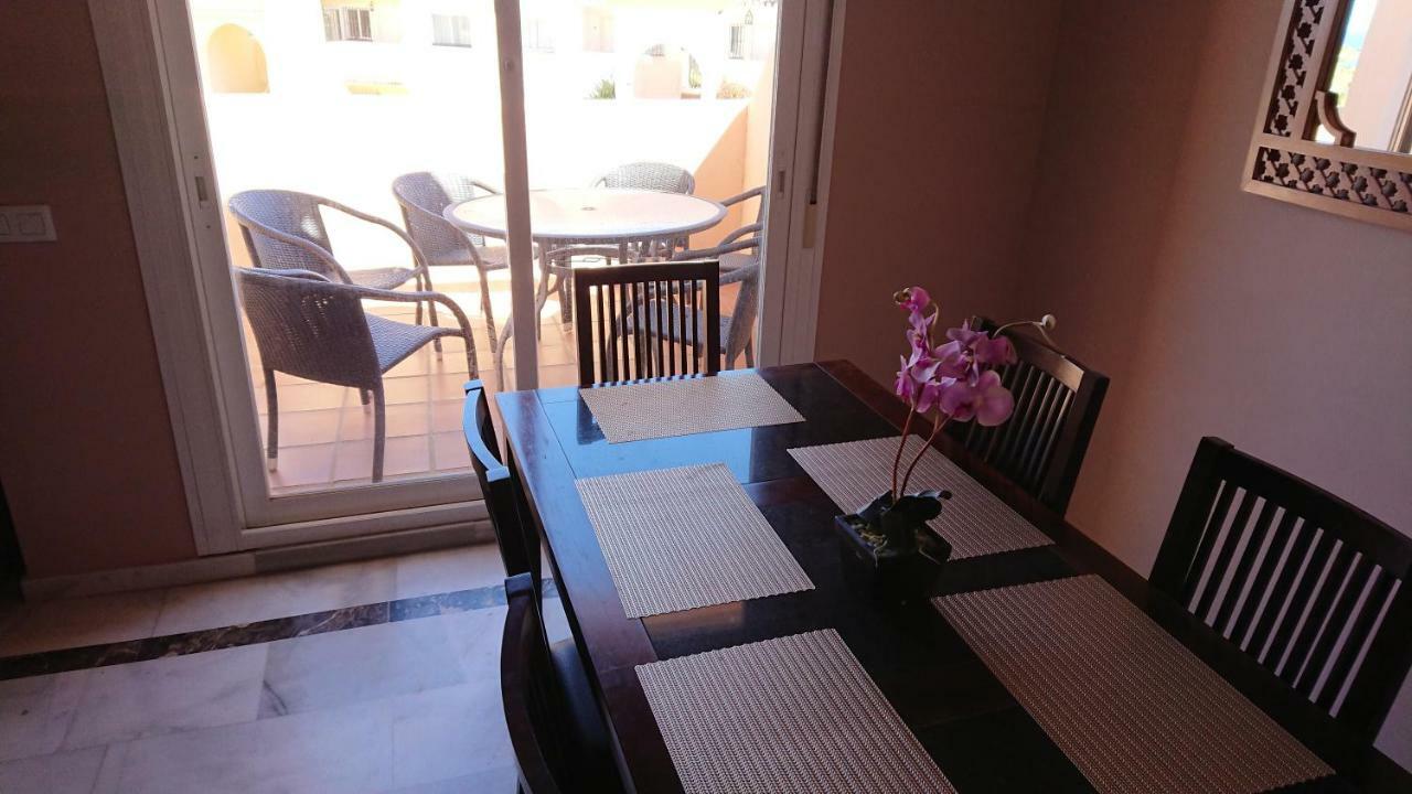 Estrella De La Bahia Apartment Casares Ngoại thất bức ảnh
