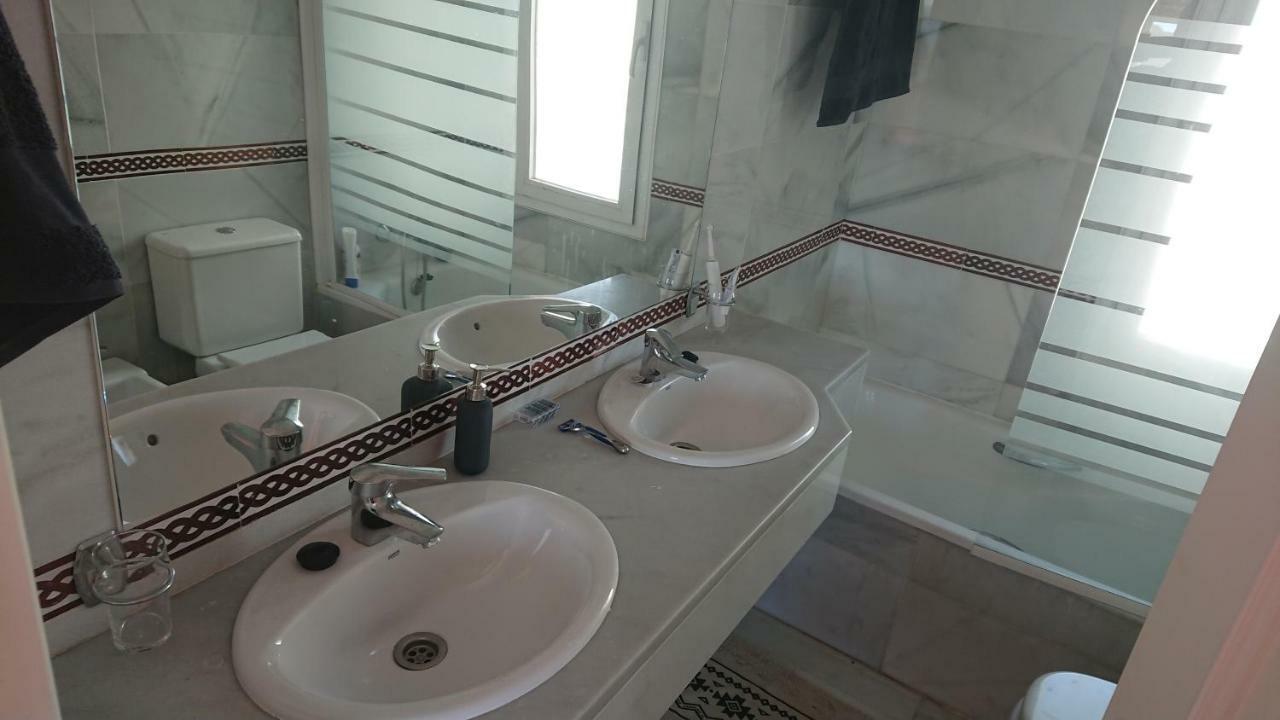 Estrella De La Bahia Apartment Casares Ngoại thất bức ảnh